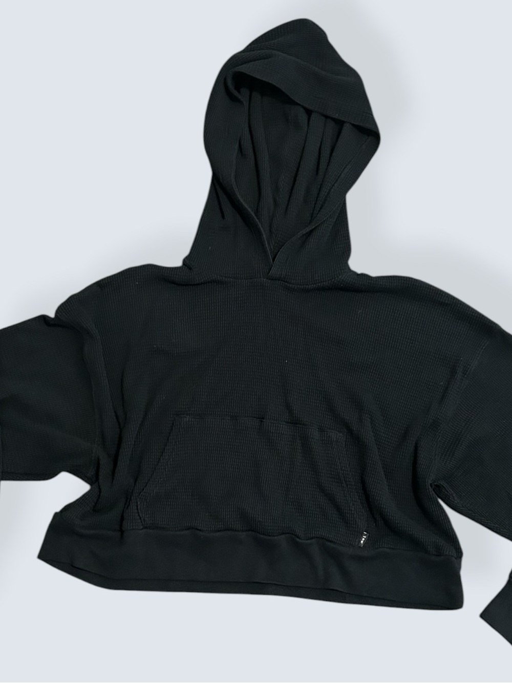 TNA Cropped Black Hooded Waffle-Knit Pullover